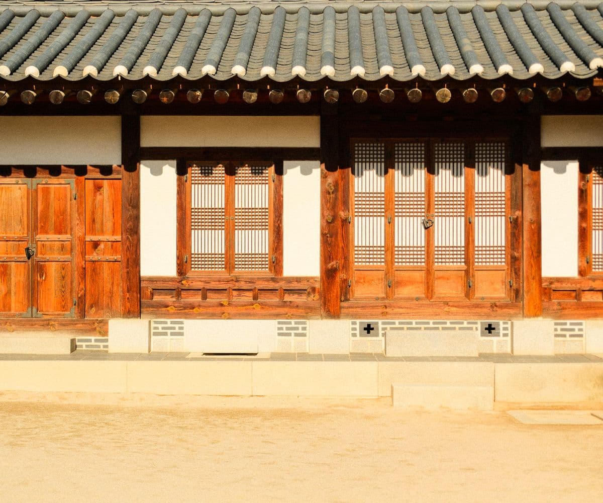 마당 · Courtyard